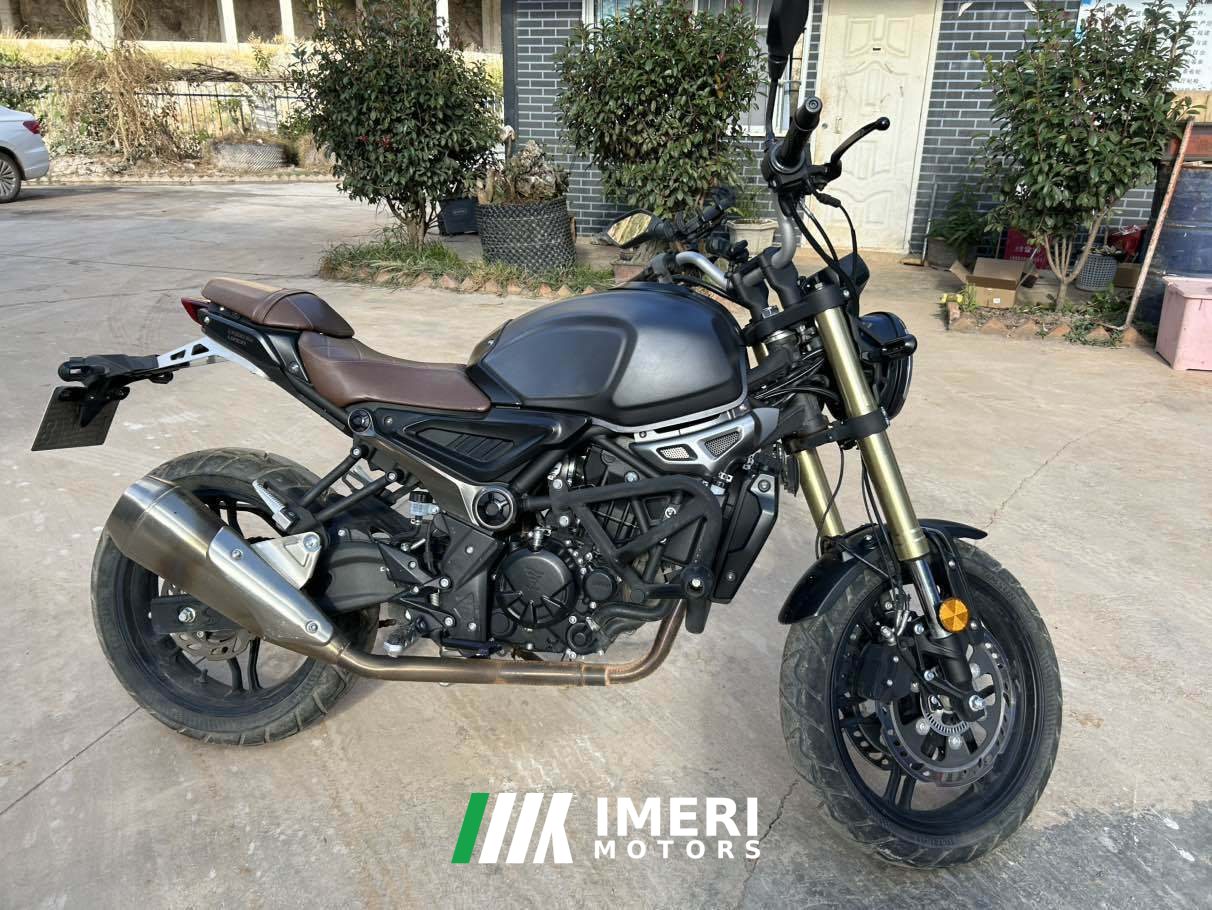 2021 Voge 300AC