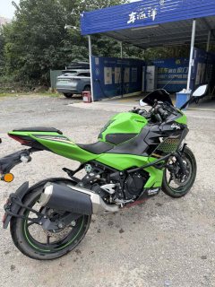 Kawasaki Ninja 400 - ფოტო 4