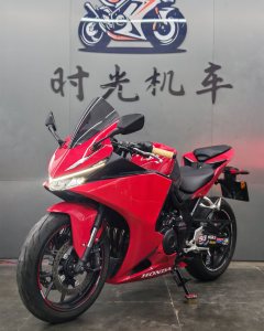Honda CBR500R Four - photo 3