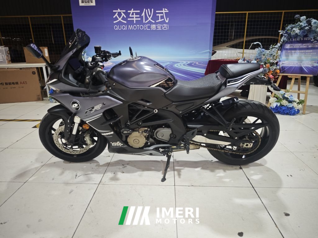 QJMOTOR Sai 600 - motorcycle from China