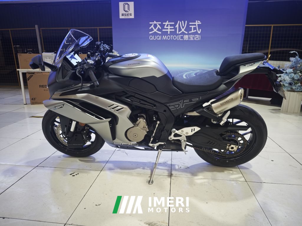 2026 CFMOTO 500SR