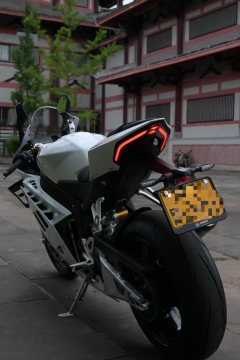 Zhangxue Motorcycles 820RR - ფოტო 4