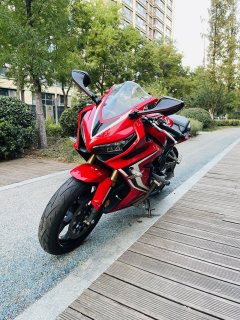 Honda CBR650R - ფოტო 1