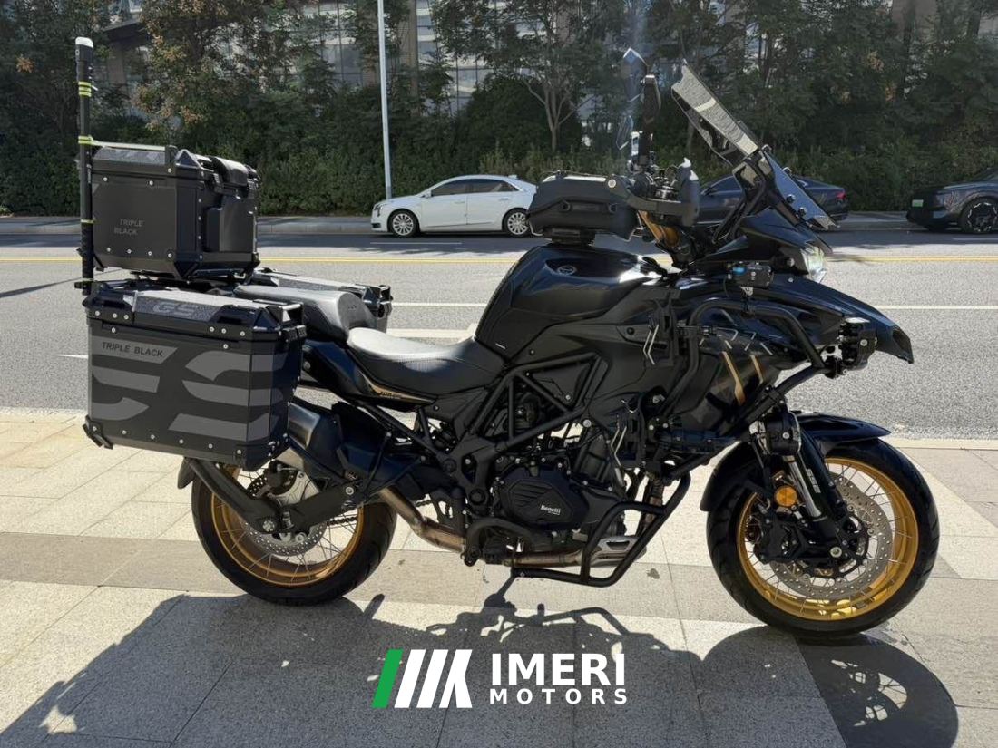 Benelli TRK552 550 cc - motorcycle from China