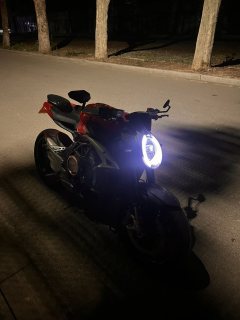MV Agusta Brutale 800 - ფოტო 4