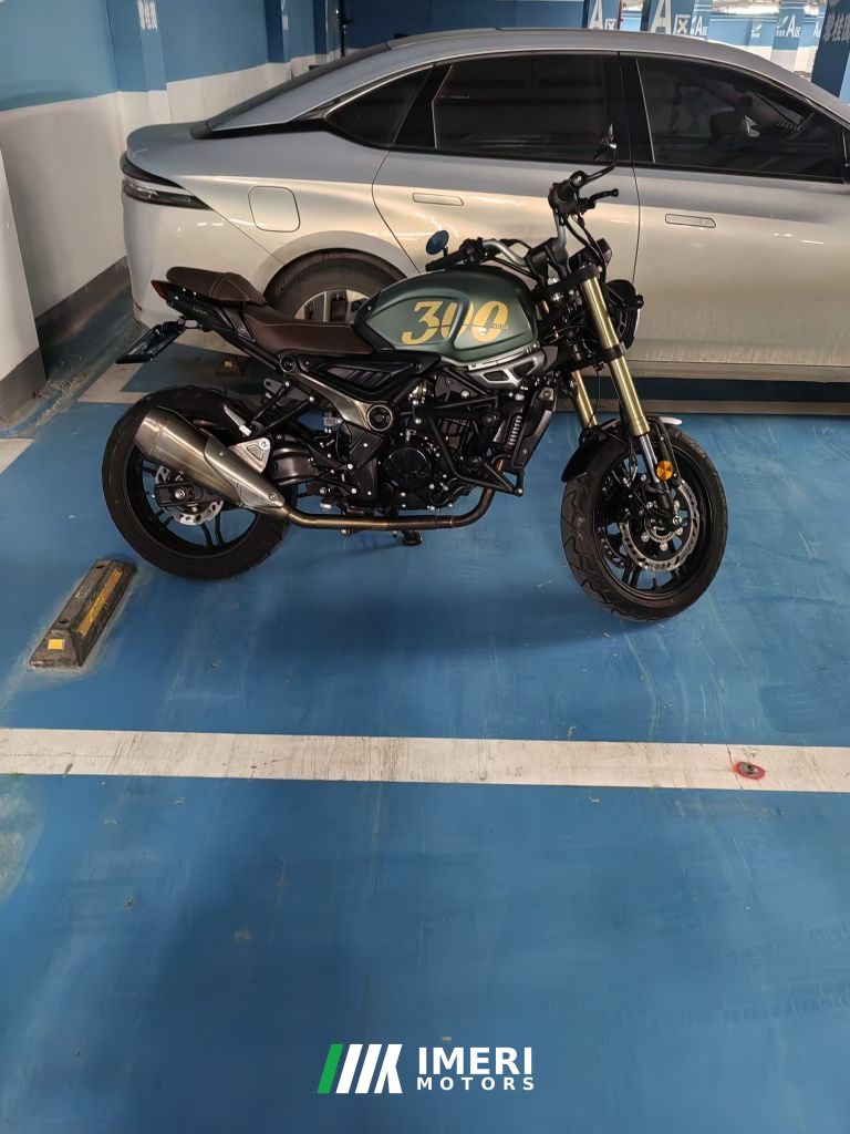 2021 Voge 300AC
