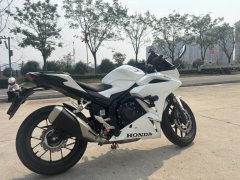 Honda CBR400R - ფოტო 3