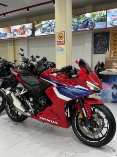 Honda CBR400R - ფოტო 1