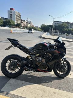 Honda CBR650R - ფოტო 3