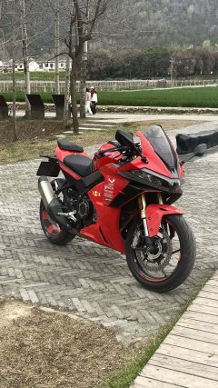 Voge RR525 500 cc - ფოტო 1