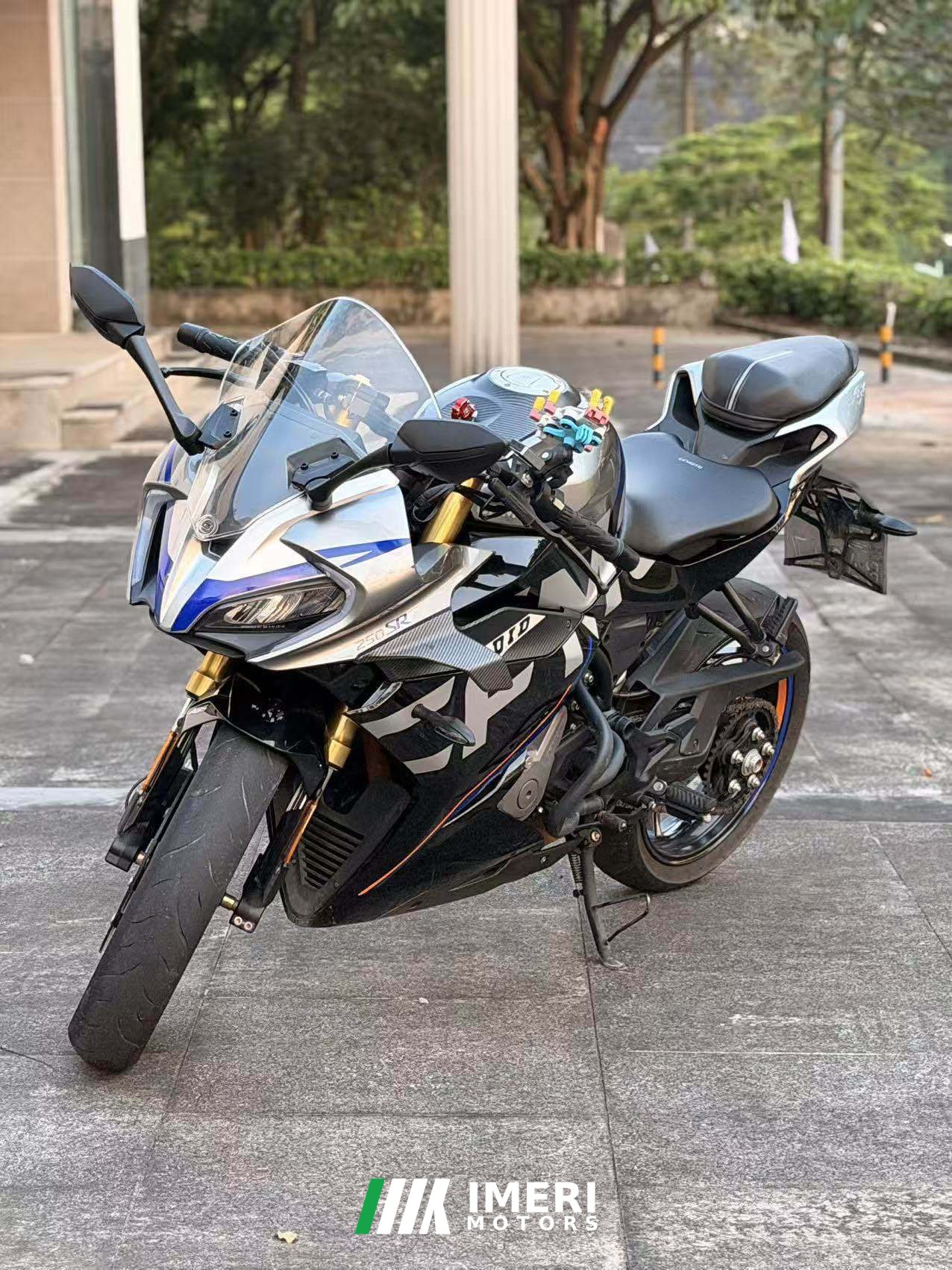 2022 CFMOTO 250SR