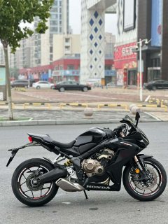 Honda CBR650R - ფოტო 7