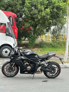 Honda CBR650R - ფოტო 8