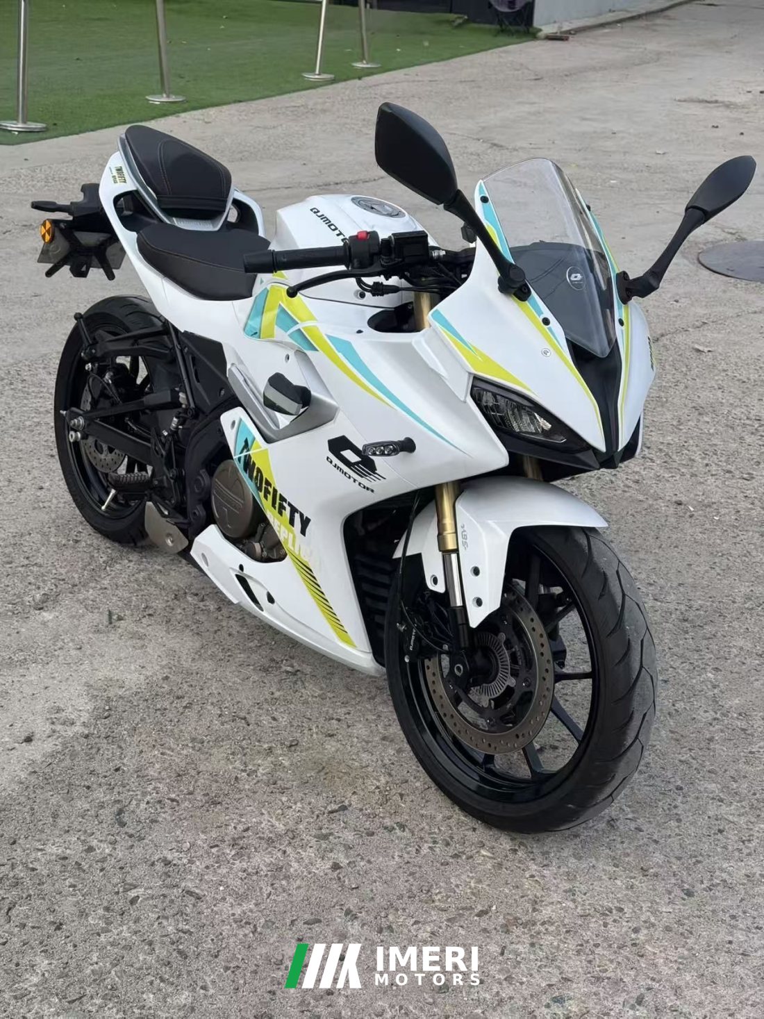 QJMOTOR SRK 250 - мотоцикл из Китая