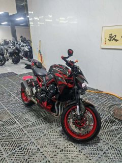 Kawasaki Z900 950 cc - фото 8