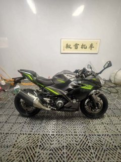 Kawasaki Ninja 400 - фото 1
