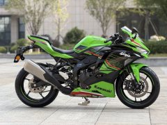 Kawasaki ZX-4R 400 cc - photo 2
