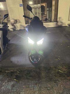 SYM Cruisym 150X - фото 7