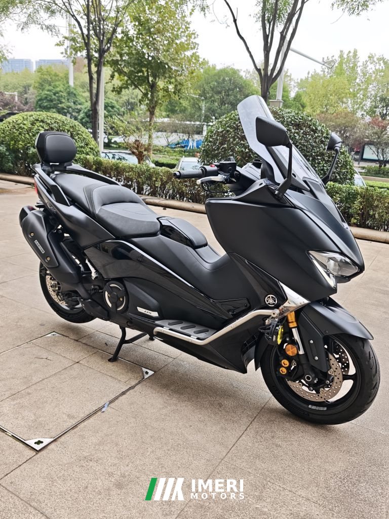 Yamaha TMAX 560 cc - мотоцикл из Китая