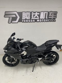 Kawasaki Ninja 400 - ფოტო 1