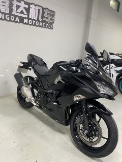 Kawasaki Ninja 400 - ფოტო 4