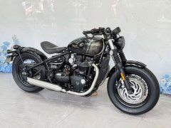 Triumph Bonneville Bobber 1200 cc - photo 1