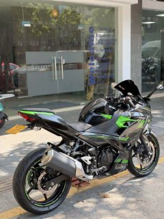 Kawasaki Ninja 400 - ფოტო 4