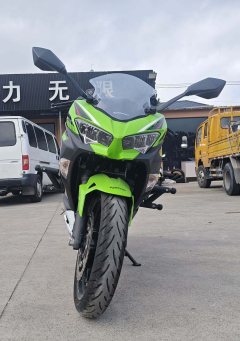 Kawasaki Ninja 400 - ფოტო 3