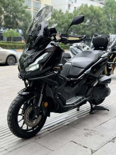 Honda ADV350 - ფოტო 2