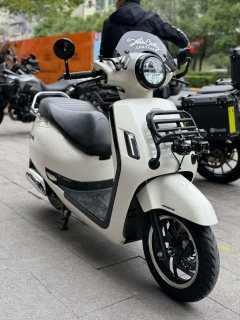 Sundiro Honda NS125LA - ფოტო 1