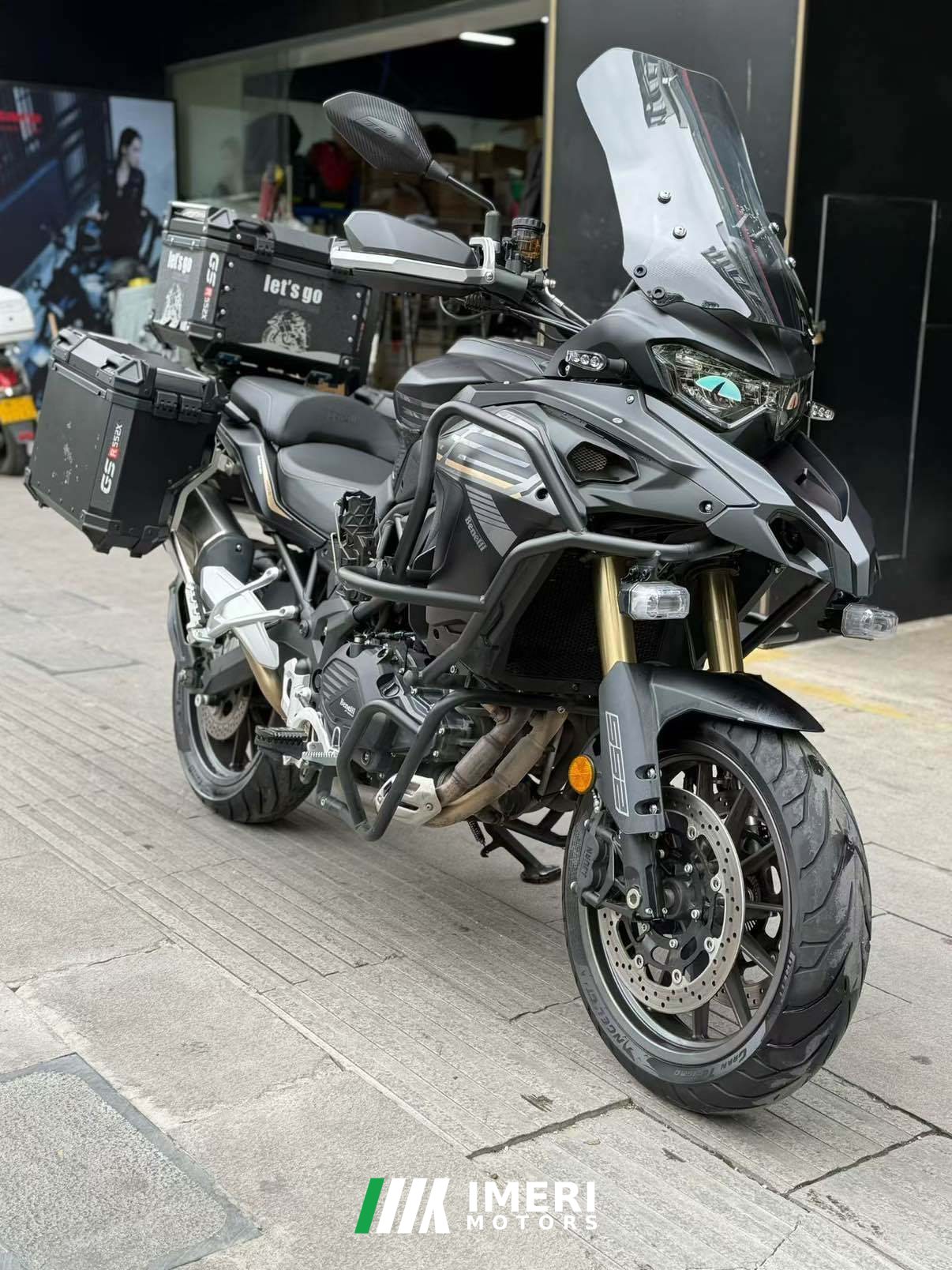 2025 Benelli TRK552 550 cc