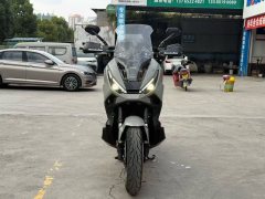 Honda X-ADV 750 - ფოტო 2