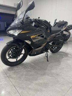 Kawasaki Ninja 400 - ფოტო 3