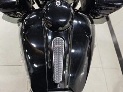 Harley-Davidson Road Glide 1923 cc - фото 6
