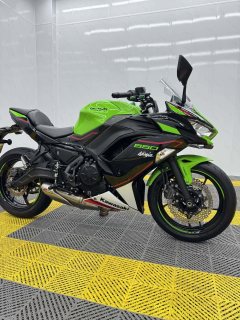 Kawasaki Ninja 650 - photo 1