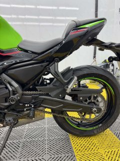 Kawasaki Ninja 650 - photo 12