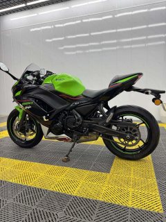 Kawasaki Ninja 650 - photo 5