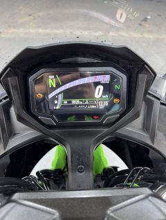 Kawasaki Ninja 650 - photo 9