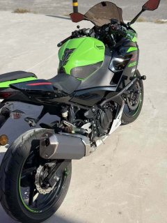 Kawasaki Ninja 400 - ფოტო 4