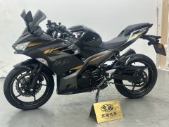 Kawasaki Ninja 400 - photo 2