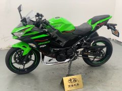Kawasaki Ninja 400 - ფოტო 1
