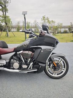 Yamaha Star Venture 1800 cc - ფოტო 7