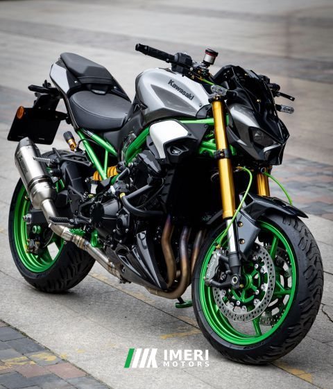 2025 Kawasaki Z900 950 cc