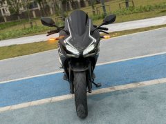 Honda CBR400R - ფოტო 2