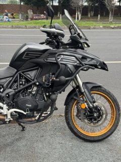 Benelli TRK552 550 cc - photo 4