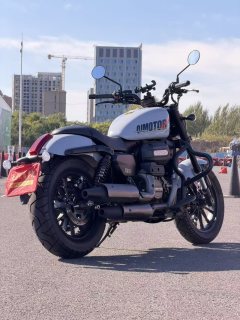 QJMOTOR Flash 300 - фото 4