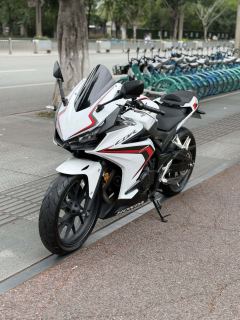 Honda CBR400R - ფოტო 1
