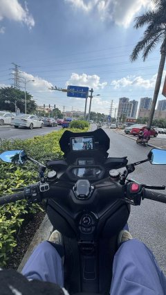 Yamaha XMAX 300 cc - ფოტო 5