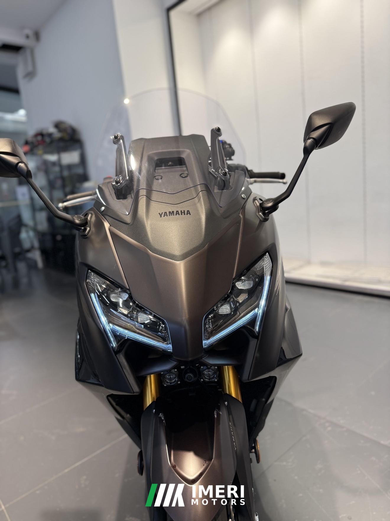 2025 Yamaha TMAX 560 cc