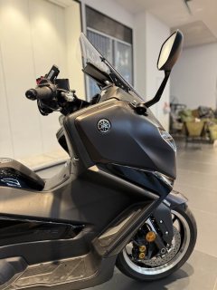 Yamaha TMAX 560 cc - photo 3
